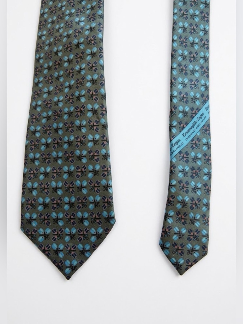 Ermenegildo Zegna 100% Silk Geometric Medallion Tie